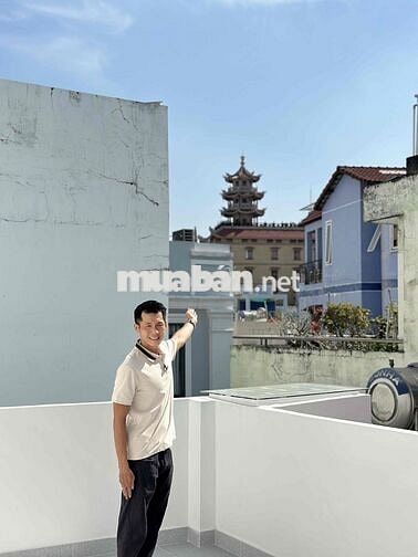 NHÀ 4 TẦNG BTCT - GẦN MẶT TIỀN NGÔ GIA TỰ - THIẾT KẾ HIỆN ĐẠI - NỘI TH