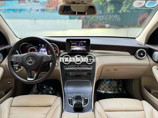 GLC300 4MATIC TRẮNG KEM UP FULL BODY GLC63