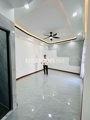 NHÀ 4 TẦNG BTCT - GẦN MẶT TIỀN NGÔ GIA TỰ - THIẾT KẾ HIỆN ĐẠI - NỘI TH