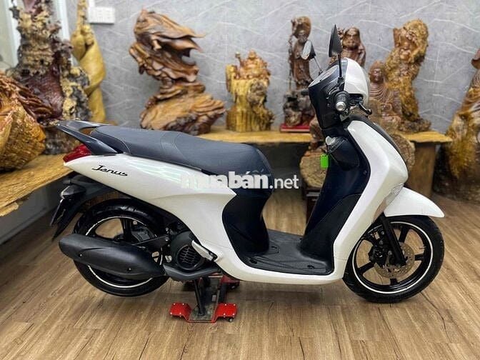 👉Janus. 2018 chính chủ bstp khoá smartkey, máy zin