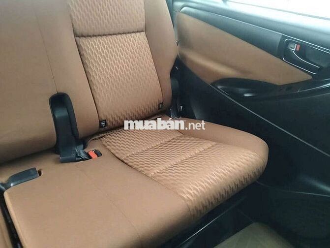 XE NHÀ INNOVA CUỐI 2019 MT . LOẠI 7 BONG BÓNG 90%