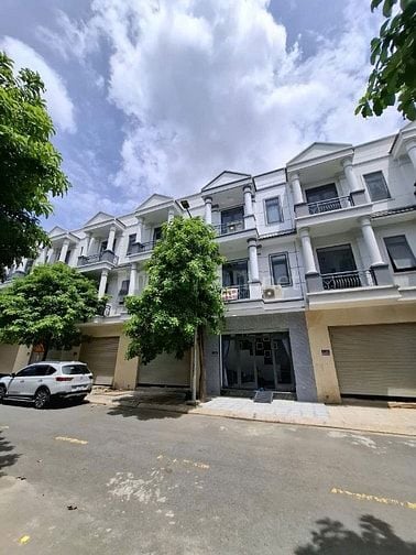 Bán nhà chính chủ 1T2L DT 60m giá tốt đường DT747B Nam Tân Uyên