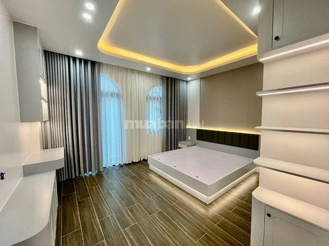 Siêu phẩm nhà sát đường Lê Hồng Phong, cạnh Diamond Crown