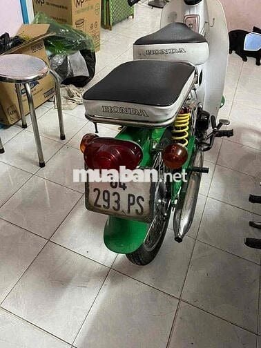 Honda Cub Xanh lá Trắng