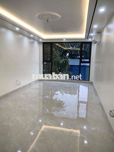 Nhà mặt phố 50m2 x 5 tầng phố Lê Đại - Ngọc Thuỵ