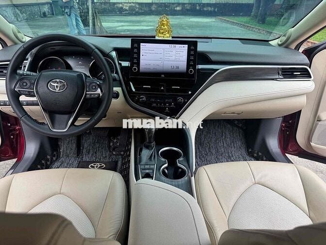 Bán Camry 2.5Q đời 2022 hỗ trợ bank 70%