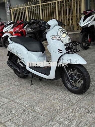 Honda Scoopy Trắng