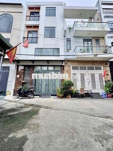 Nhà phố 4 tầng mới full nội thất hẻm xe tải đậu trước cửa Thạnh Xuân