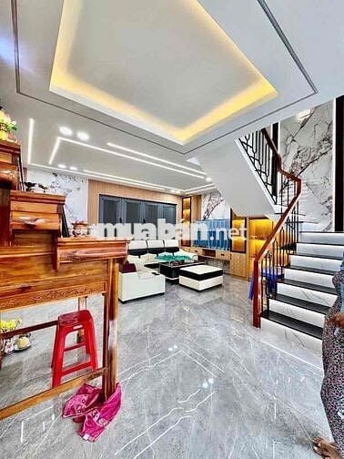 Nhà phố 4 tầng mới full nội thất hẻm xe tải đậu trước cửa Thạnh Xuân