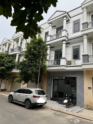 Bán nhà chính chủ 1T2L DT 60m giá tốt đường DT747B Nam Tân Uyên