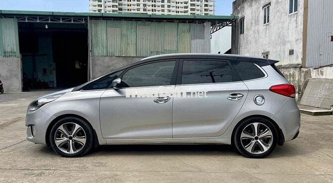 🆘🆘🆘Kia Rondo Bạc 2015 2.0GATH xe 1 chủ từ đầu