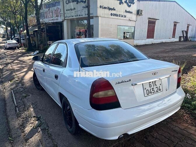 Daewoo Nubira 2003  1.6 MT - 139 km