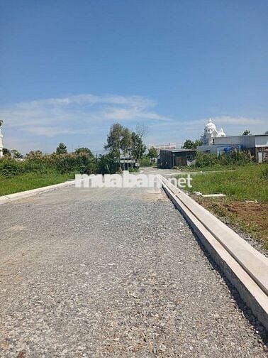 Bán nền mặt tiền giáp quốc lộ 63