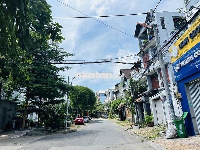 Bán nhà ngay Đường Hoàng Diệu 2, Thủ Đức, 150m2 Ngang 6.4m, Giá 9.5 Tỷ