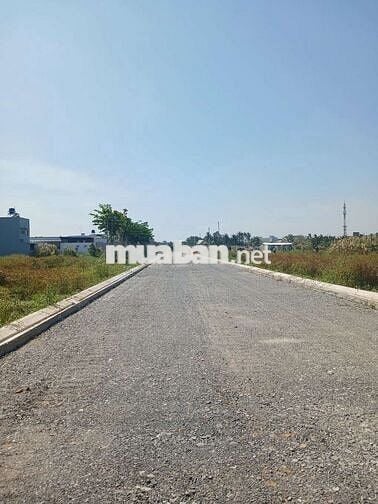 Bán nền mặt tiền giáp quốc lộ 63