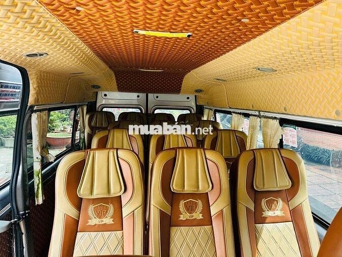 Transit 2023 lên nhiều đồ - trả trước 330tr