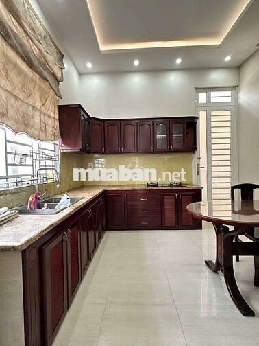 NHÀ TRỆT LẦU RỘNG - HẺM 52 HÙNG VƯƠNG