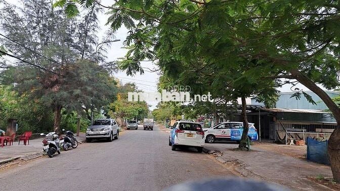 94m2 thổ cư lô góc KDC 512 Nguyễn Văn Tạo giá 3,35 tỷ rẻ nhất khu vực