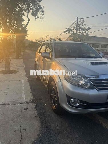 Toyota Fortuner 2015 2.5G 4x2 - 15000 km