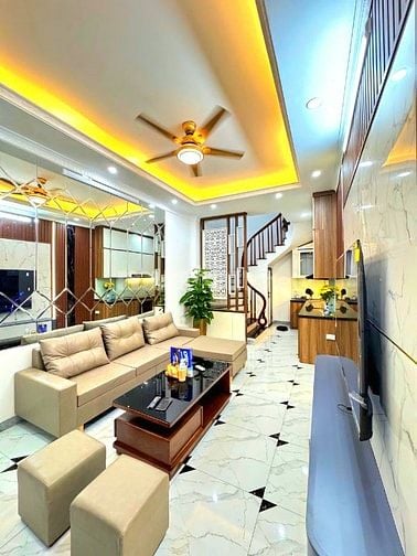 NHỈNH 6 TỶ - NHÀ PHỐ TRẠM MỚI FULL NỘI THẤT – 33m² - 5 TẦNG 