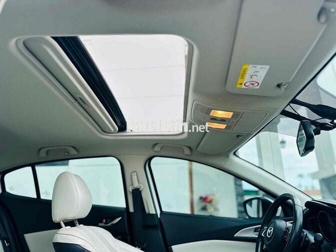 Mazda 3 2020 1.5L Luxury - 36000 km