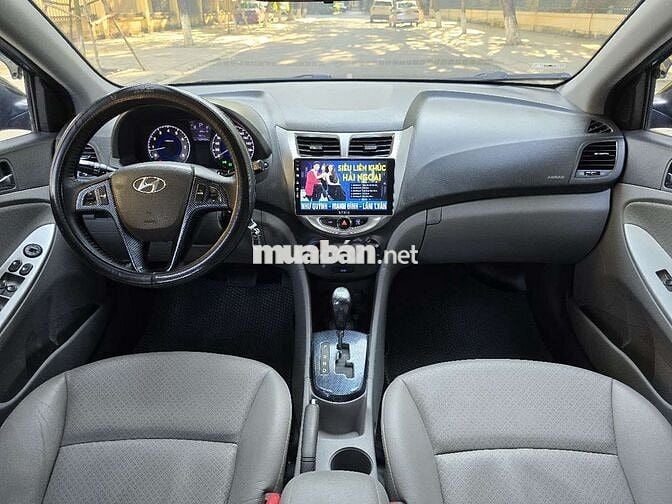 Bán Hyundai Accent một chủ từ mới 2012 siêu đẹp