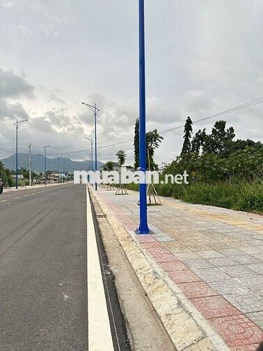 CHỦ GỬI BÁN GẤP LÔ ĐẤT SIÊU ĐẸP NGAY ĐƯỜNG 25 HÒA LONG 100M2/1TY230