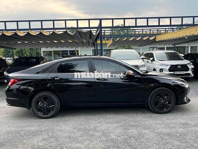 Hyundai Elantra 2023 1.6 AT Đặc biệt - 555Tr