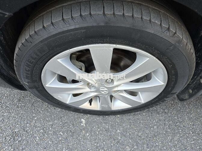 Bán Hyundai Accent một chủ từ mới 2012 siêu đẹp