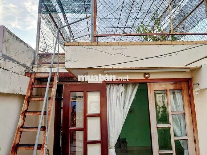 Ô Tô Ngủ Nhà-Hầm-5t-4PN-5WC-Sổ Vuông Đẹp