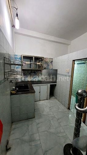 CC cho Thuê nguyên căn Bà Hạt - Q10 - 3 tầng BTCT - 4PN - 10tr/th