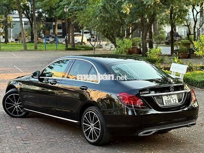 Mercedes-Benz C200 2019 Exclusive ( mid-hybrid )