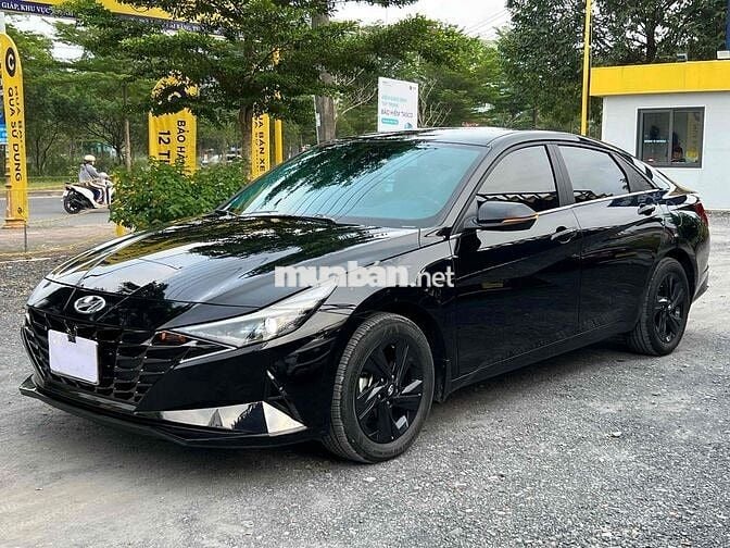 Hyundai Elantra 2023 1.6 AT Đặc biệt - 555Tr