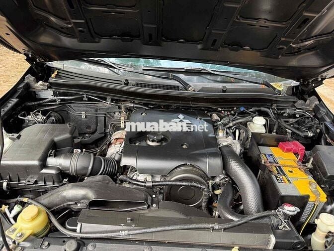 Mitsubishi Triton 2015 số tự động