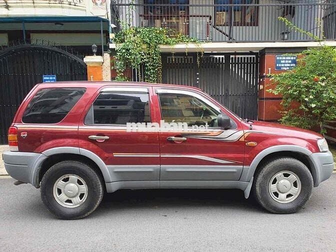 Ford Escape 2.0 Đỏ