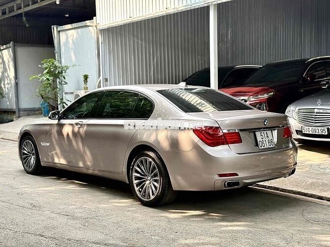 BMW 7 Series 2009 F02 new model dkld 2011