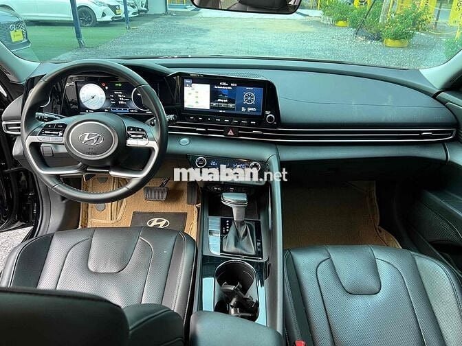 Hyundai Elantra 2023 1.6 AT Đặc biệt - 555Tr