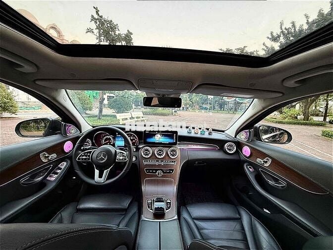 Mercedes-Benz C200 2019 Exclusive ( mid-hybrid )