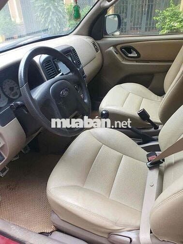 Ford Escape 2.0 Đỏ