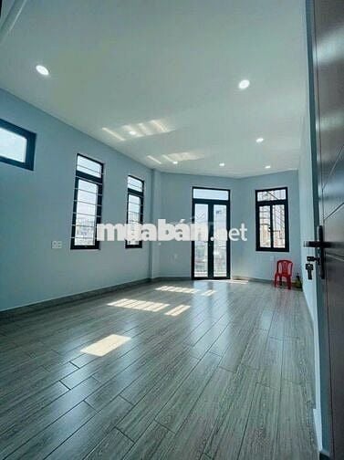 NHÀ MỚI 3 TẦNG - MẶT TIỀN ĐƯỜNG ÂU DƯƠNG LÂN - KHU KINH DOANH SÂM UẤT