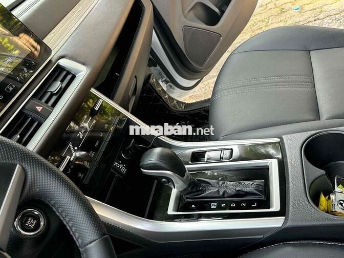 Mitsubishi Xpander 2023 Premium 1.5 AT - 28000 km