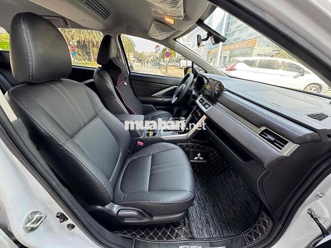 Mitsubishi Xpander 2023 Premium 1.5 AT - 28000 km