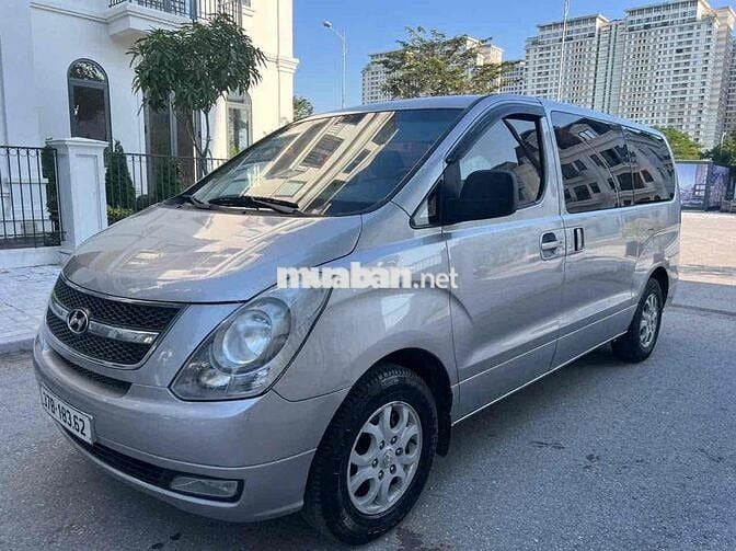 Hyundai Grand Starex 2011 - 9 chỗ