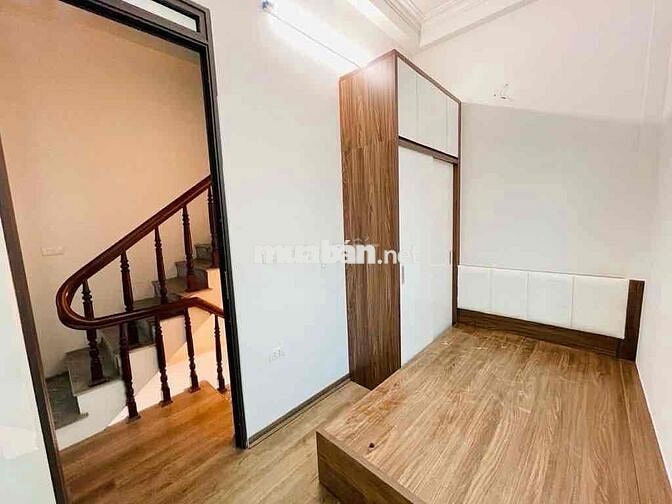 🏡NHÀ ĐẸP LONG BIÊN 5 TẦNG – 34M2  – 3 PHÒNG NGỦ – NHÀ ĐẸP Ở NGAY  🔹 Di