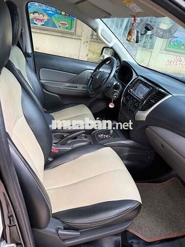 Mitsubishi Triton 2015 số tự động