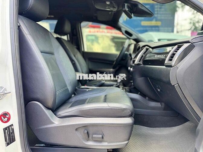 Ford Everest Titanium 2021 4x4 - 34.000km Trắng