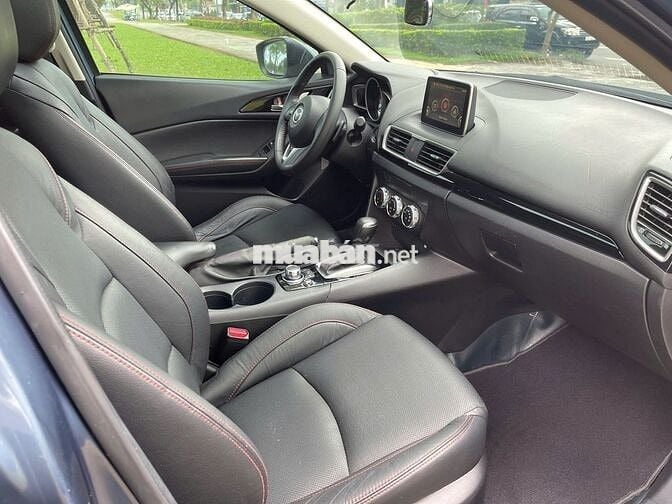 Mazda 3 2016 1.5 AT Sedan