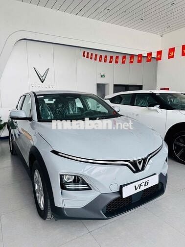 VinFast VF6 Xám - Xe Sẵn - Trả Trước 10% - HTX