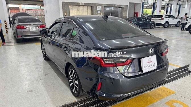 Honda City 2022 RS - 9000 km