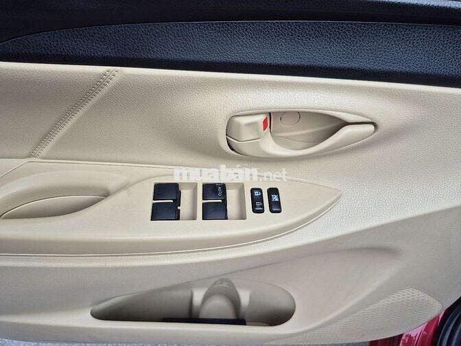 Toyota Yaris Đỏ 5 chỗ